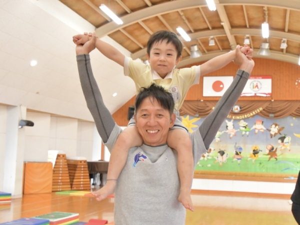 思考は現実化する〜年少逆立ち歩き〜